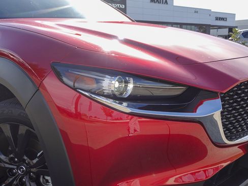 Certified 2025 MAZDA CX-30 AWD 2.5 S w/ Select Sport Pkg image 3