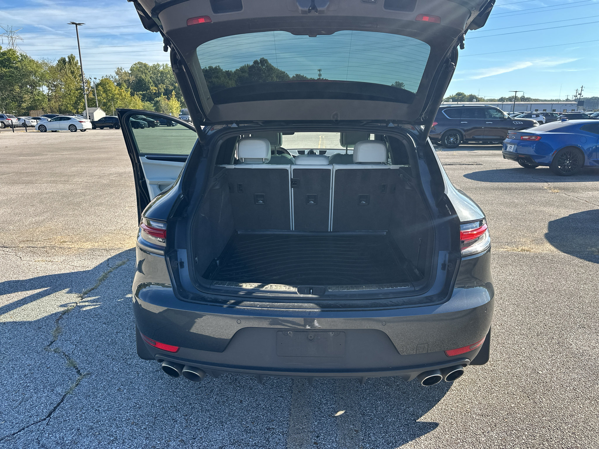Used 2020 Porsche Macan S AWD/4WD image 32
