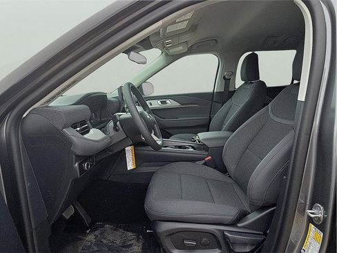 New 2026 Ford Explorer Active image 13