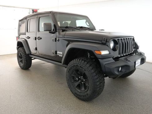 Used 2020 Jeep Wrangler Unlimited Sport S image 3