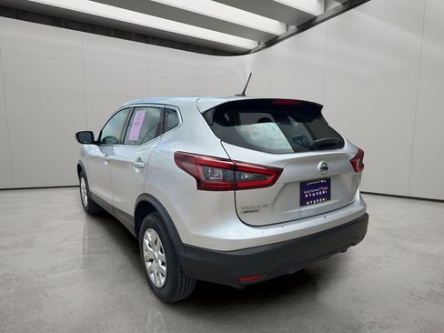 Used 2020 Nissan Rogue Sport S FWD image 3