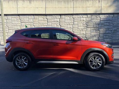 Used 2017 Hyundai Tucson SE FWD image 6