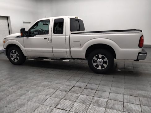 Used 2016 Ford F250 Lariat RWD image 3