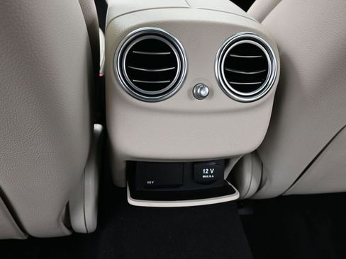 Used 2019 Mercedes-Benz E 300 image 36