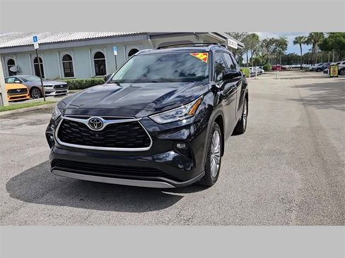 Used 2022 Toyota Highlander Platinum image 47
