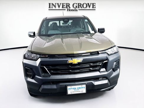 Used 2023 Chevrolet Colorado W/T w/ WT Convenience Package II AWD/4WD image 2
