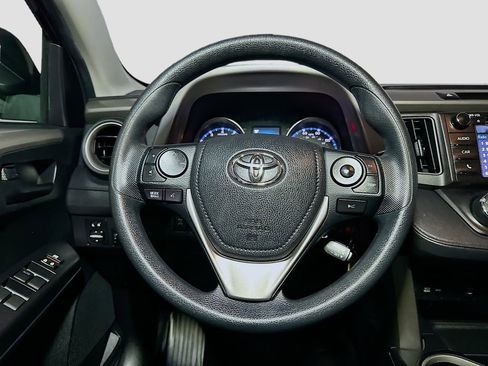 Used 2018 Toyota RAV4 LE w/ All Weather Liner Package AWD/4WD image 10