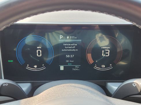 Used 2025 Hyundai Sonata SEL FWD image 17