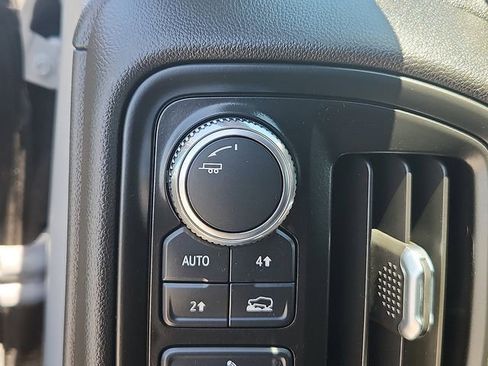 Used 2024 GMC Sierra 1500 Pro w/ Graphite Edition AWD/4WD image 17