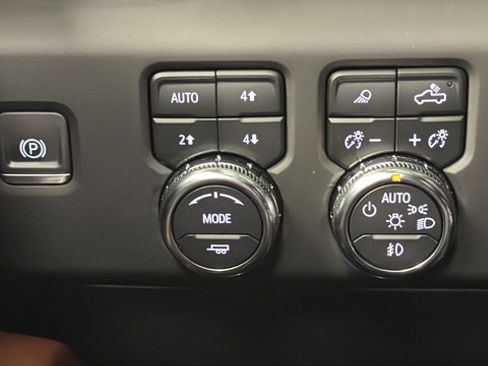 Used 2024 GMC Sierra 1500 Denali Ultimate AWD/4WD image 33