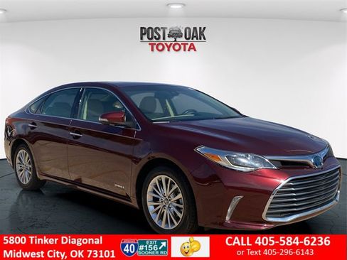 Used 2017 Toyota Avalon Limited image 1