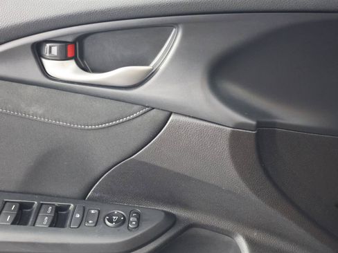 Used 2019 Honda Civic EX image 22