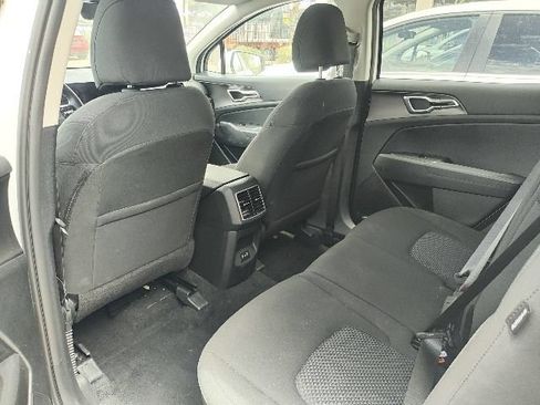 Certified 2026 Kia Sportage LX FWD image 8