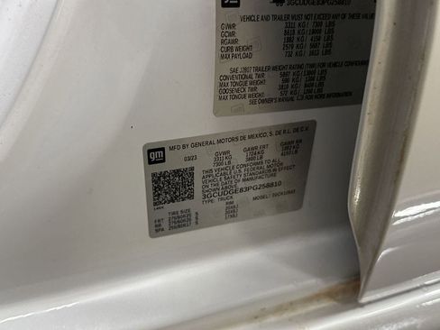 Used 2023 Chevrolet Silverado 1500 LTZ w/ LTZ Convenience Package II image 32