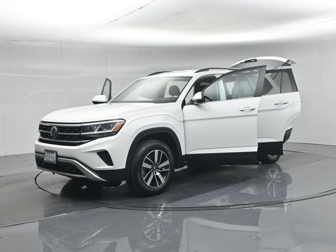 Used 2023 Volkswagen Atlas SE AWD/4WD image 34