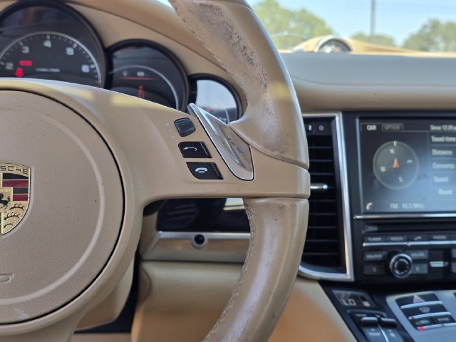 Used 2016 Porsche Panamera 4 AWD/4WD image 33