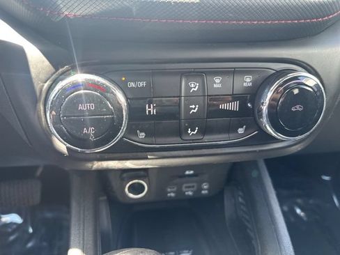 Used 2023 Chevrolet TrailBlazer RS w/ Sun and Liftgate Package AWD/4WD image 29