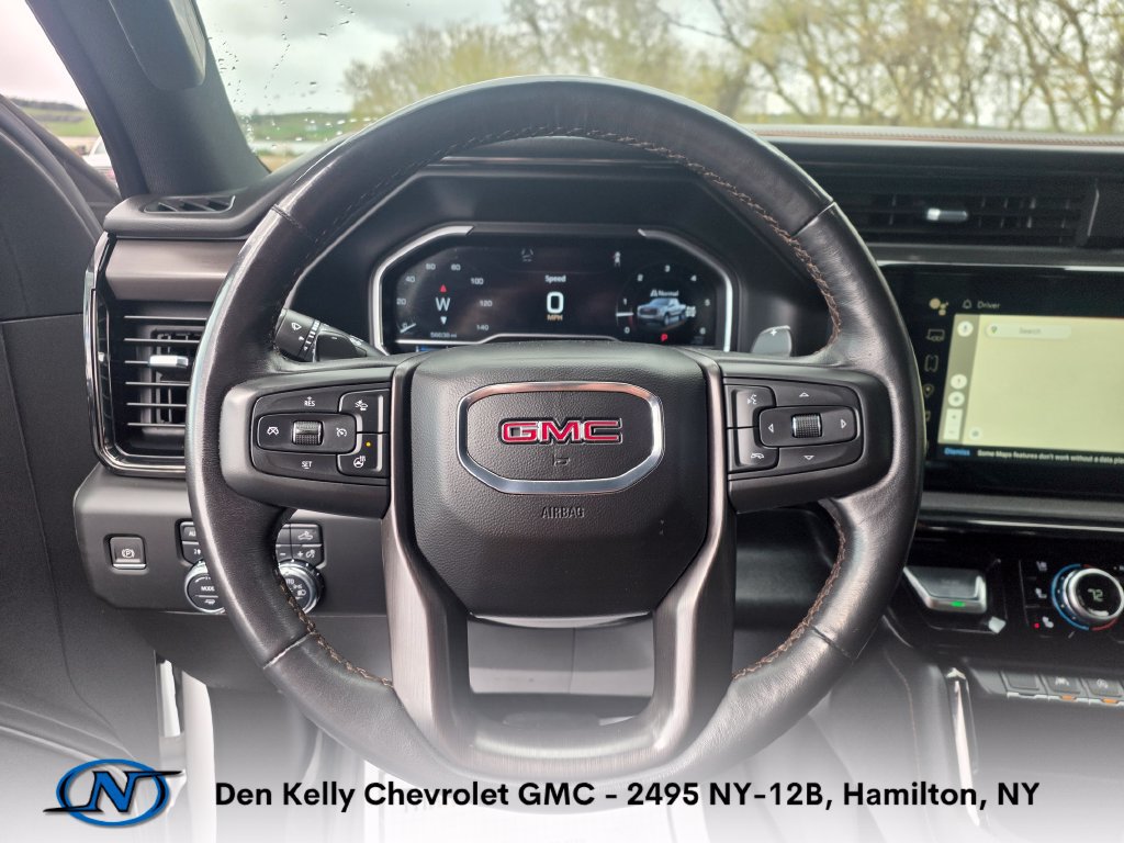 Used 2022 GMC Sierra 1500 AT4 w/ AT4 Preferred Package AWD/4WD image 3