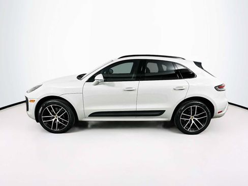 Certified 2026 Porsche Macan AWD/4WD image 2