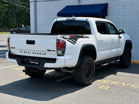 Used 2018 Toyota Tacoma TRD Pro AWD/4WD image 7