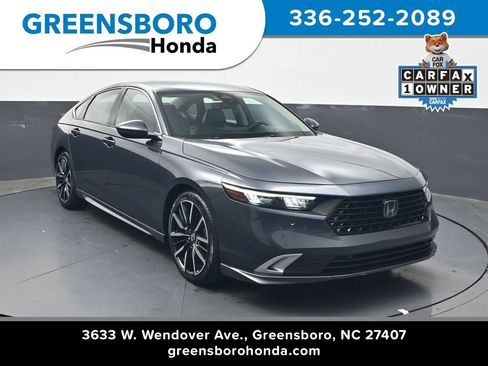 Used 2023 Honda Accord Touring image 1