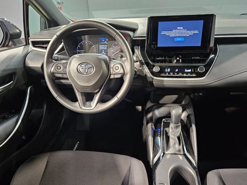 Used 2025 Toyota Corolla SE FWD image 9