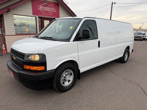 Used 2019 Chevrolet Express 3500 Extended w/ Driver Convenience Package image 5