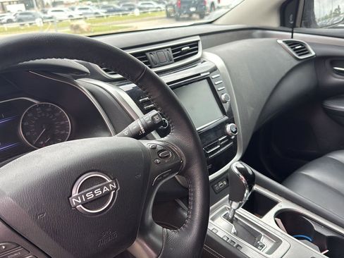 Used 2023 Nissan Murano SV w/ SV Midnight Edition Package image 9