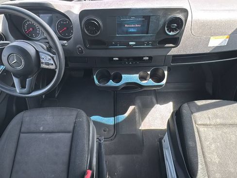 Used 2024 Mercedes-Benz Sprinter 2500 image 19