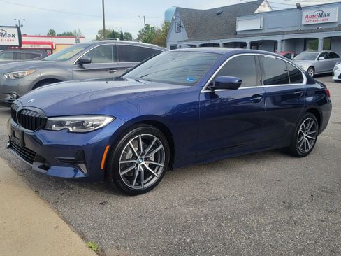 Used 2019 BMW 330i xDrive Sedan w/ Convenience Package AWD/4WD image 1