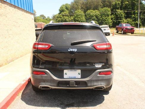 Used 2016 Jeep Cherokee Limited w/ Trailer Tow Group FWD image 5