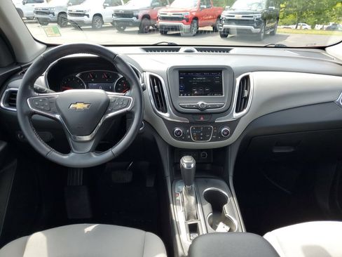 Used 2019 Chevrolet Equinox LT FWD image 24