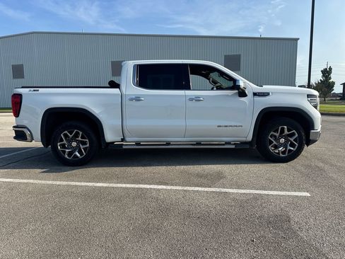 Used 2024 GMC Sierra 1500 SLT w/ SLT Premium Plus Package AWD/4WD image 8