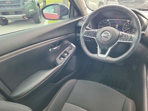 Certified 2023 Nissan Sentra SR w/ Electronics Package FWD image 17