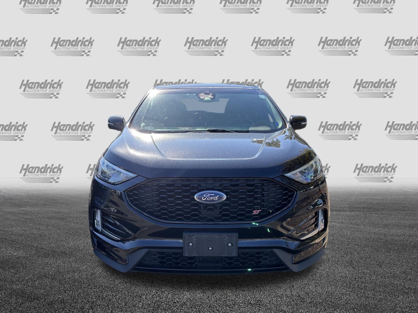 Used 2019 Ford Edge ST w/ Convenience Package AWD/4WD image 3