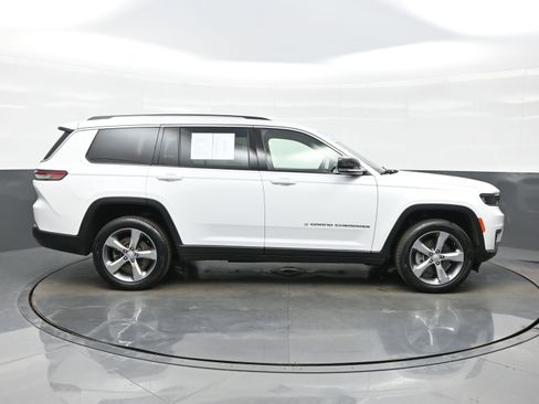 Used 2022 Jeep Grand Cherokee L Limited image 7