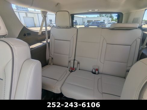 Used 2023 GMC Yukon XL Denali w/ Denali Reserve Package AWD/4WD image 11