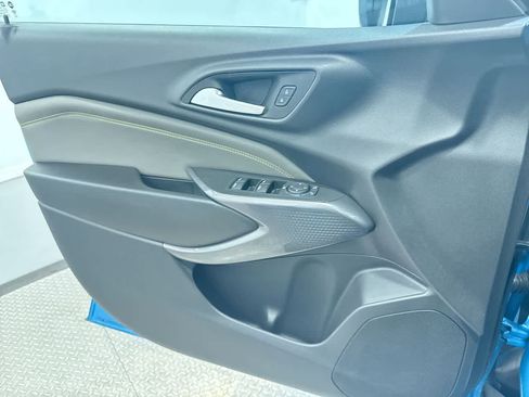 Used 2025 Chevrolet Trax ACTIV w/ Driver Confidence Package image 29