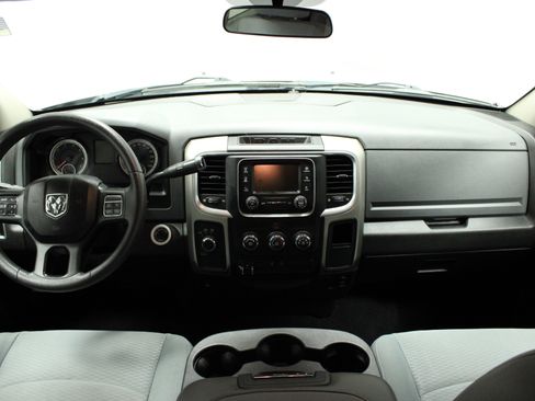 Used 2018 RAM 2500 SLT image 21