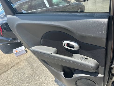 Used 2019 Kia Soul + FWD image 21