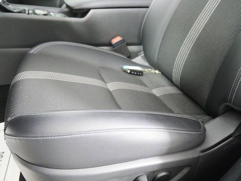Used 2024 MAZDA CX-50 AWD 2.5 S w/ Premium Package image 9
