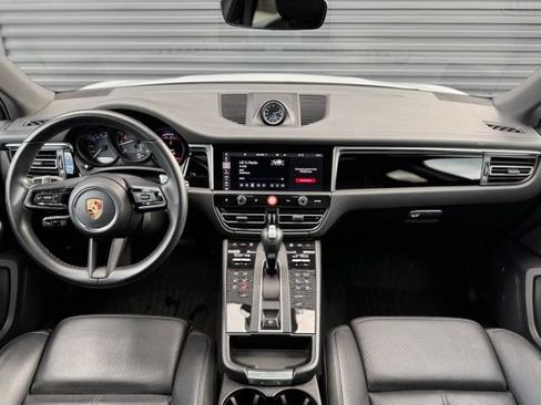 Used 2022 Porsche Macan AWD/4WD image 17