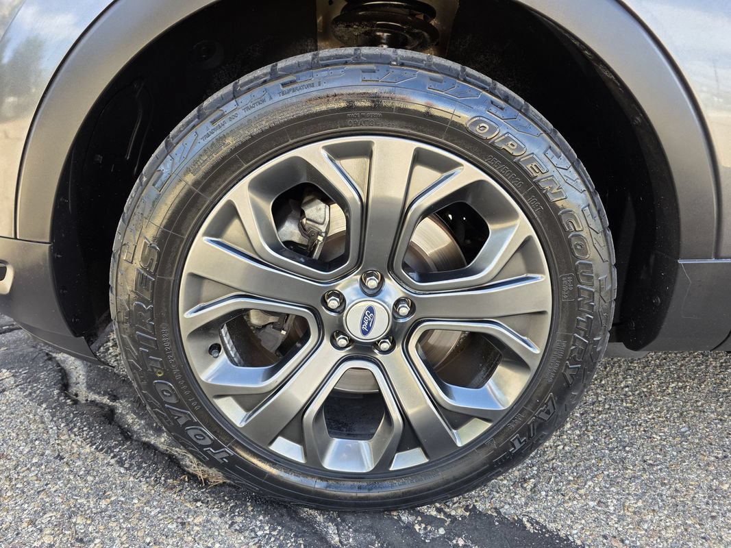 Used 2018 Ford Explorer Sport w/ Equipment Group 401A AWD/4WD image 39