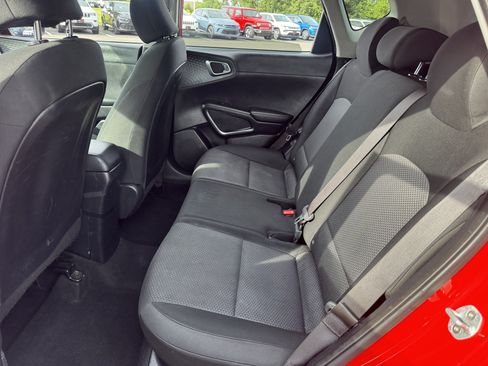 Used 2020 Kia Soul LX FWD image 15