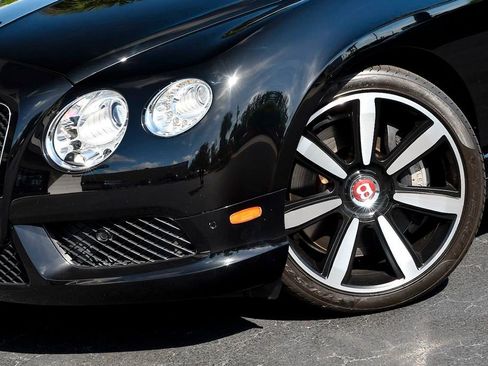 Used 2015 Bentley Continental GT image 18