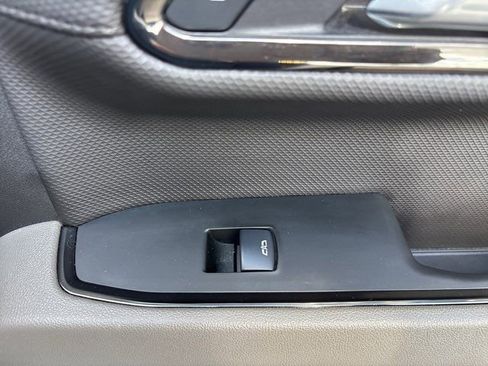 Used 2025 Chevrolet Silverado 1500 ZR2 w/ Technology Package image 60