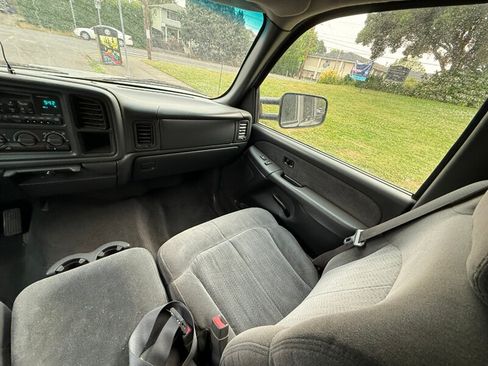 Used 2002 Chevrolet Silverado 2500 LS w/ Electrical Convenience Pkg RWD image 17