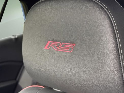 Used 2024 Chevrolet Trax RS w/ Sunroof Package FWD image 24