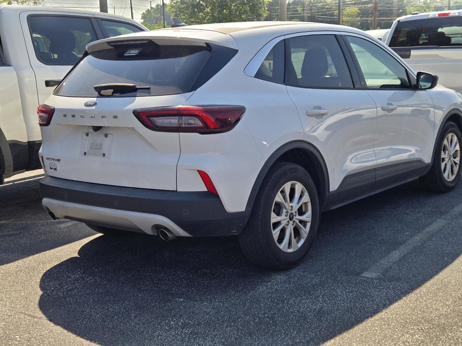 Used 2023 Ford Escape Active w/ Tech Pack #1 FWD image 4