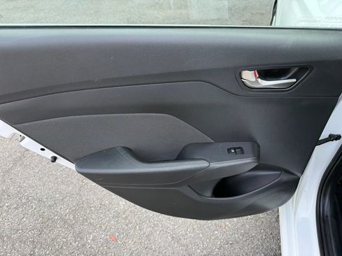 Used 2021 Hyundai Accent SEL FWD image 22